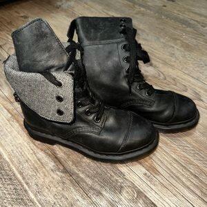 AILMILITA Doc Martens 7.5 US /39 EU